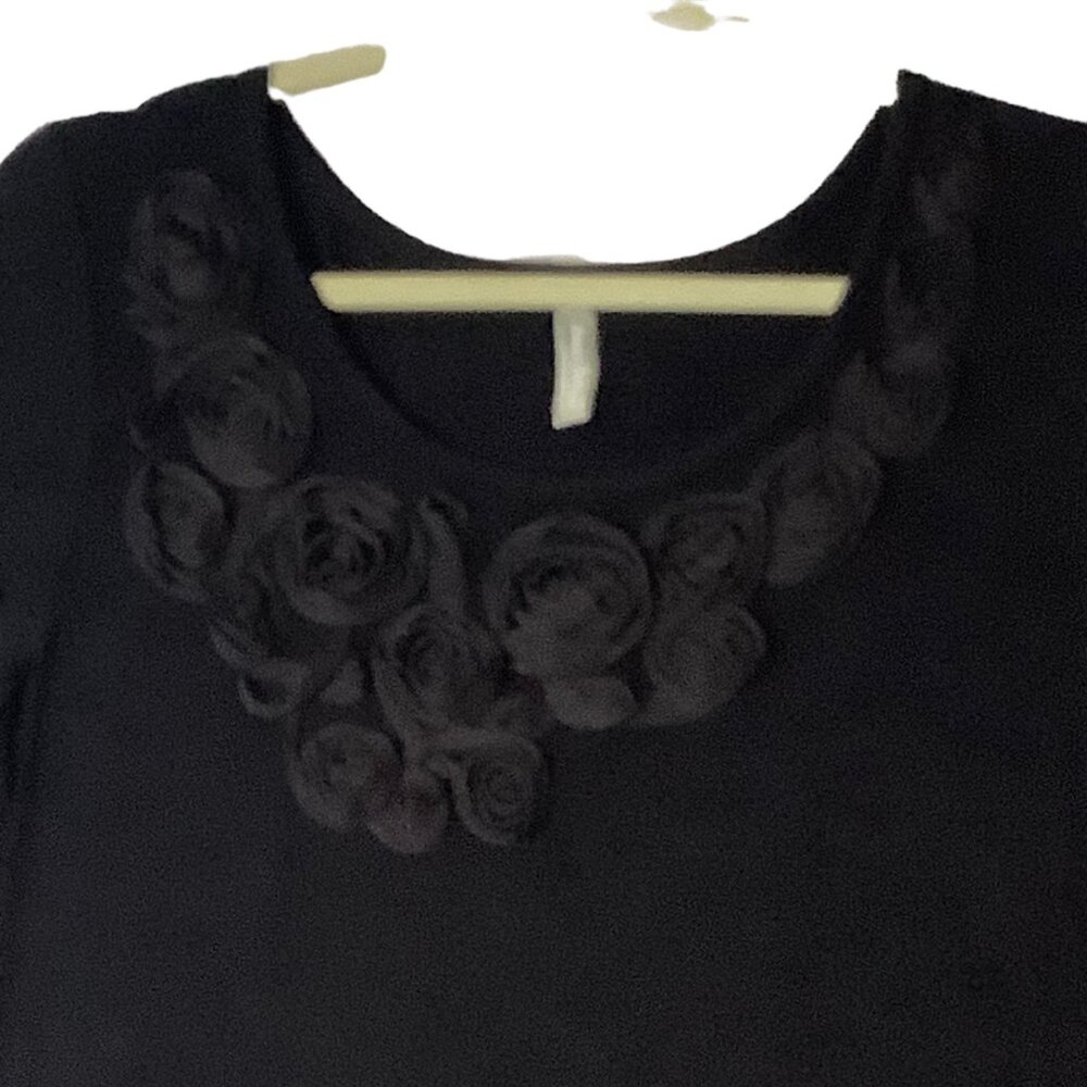 Hanna Andersson Rose Floral Neckline Knit Detail Midi Dress Women Black‎ Medium - Picture 2 of 7